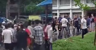 ফতুল্লায় হাটের ইজারার দরপত্র জমা দেয়াকে কেন্দ্র করে সংঘর্ষ